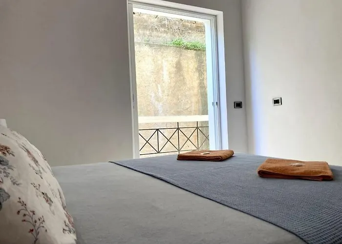 Oliva Sarandë